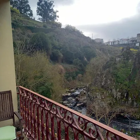 Douro Toll's House By The River * Vila Real